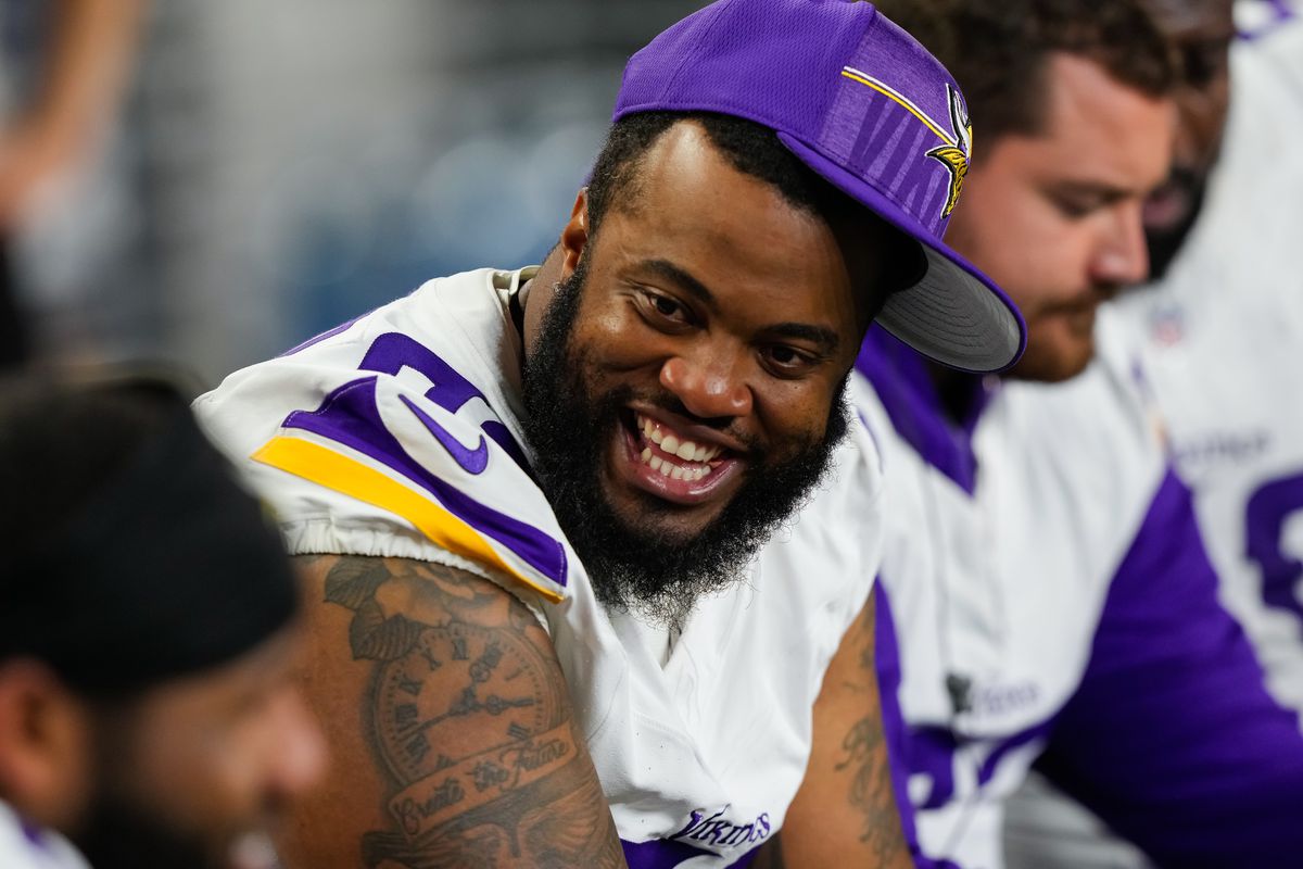 APPROVED IN: Vikings finally land one quarterback from New England Patriots on blockbuster trade…