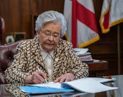 JUST IN:A bill banning DEI programs in public schools is signed by…