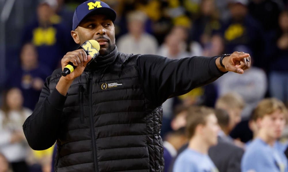 Sherrone Moore announce the signing former Michigan legend that come back with….