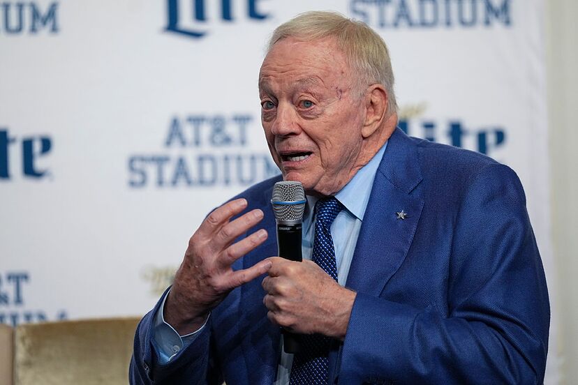 Breaking news: Jerry Jones owner of Dallas Cowboys just declared that LS Trent Sieg is no longer….