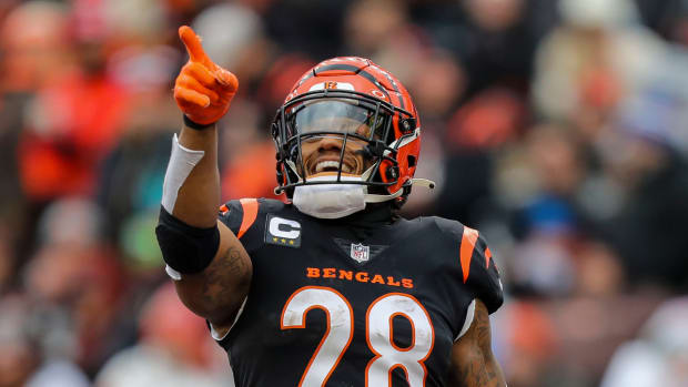 BIG LOSE: Bengals lose a top defensive tackle who sign for the starting season and now land to Miami Dolphins for one year contract due….