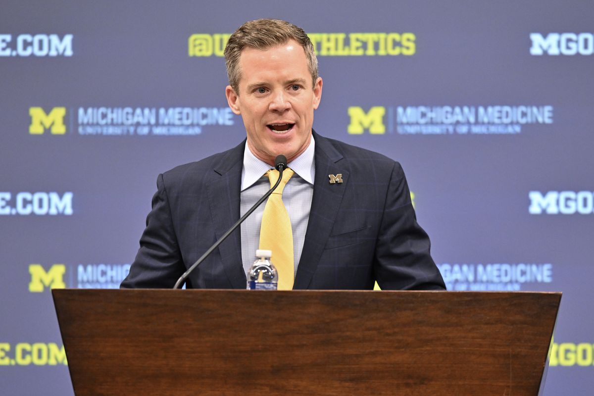 Key top Five-star finally confirm back to Michigan basketball under Dusty May as free agent…