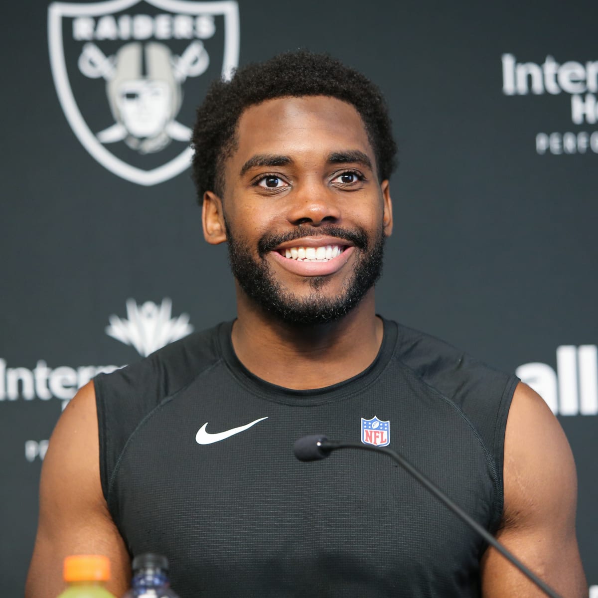raiders Linebacker Divine Deablo sign another three years contract  with raiders worth $120million…
