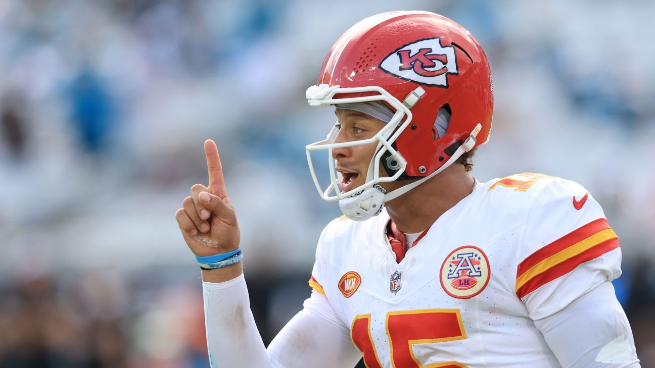 I am leaving: Mahomes ask kanasa city to increase his salary  to $66 million per season