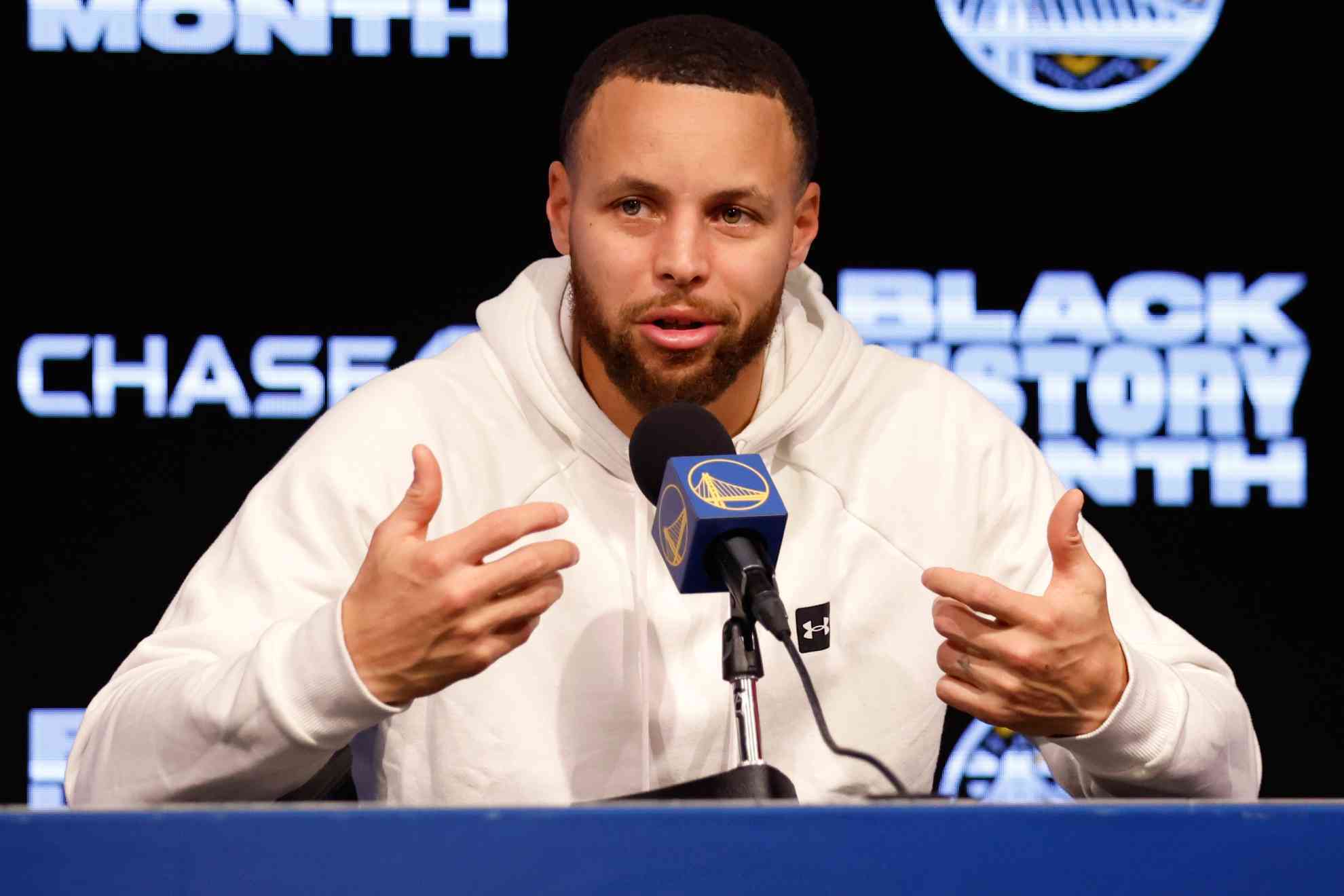 Sad news: Warriors Star  Stephen Curry has announce his retirement at age of 36 due to family…