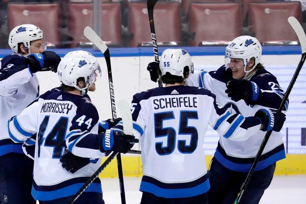  Live Report: The Boston Bruins pull surprised move to sign Jets Goal machine on  a Blockbuster trade…