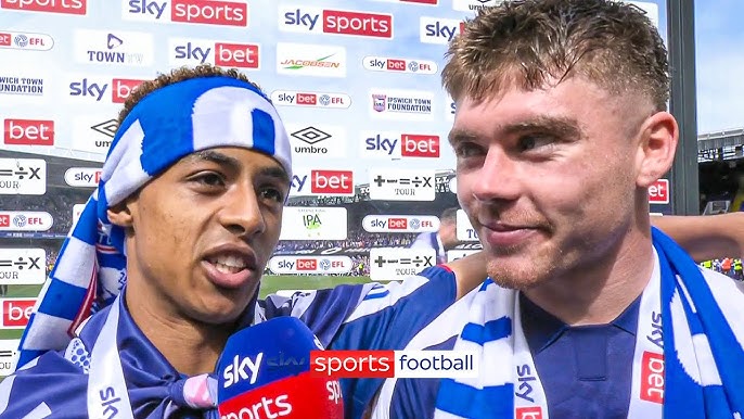 Here we go: After final Game against Hudderfield  Omari Hutchinson engage in dicussion with his  family and agent amigst Ipswich permanent move but…