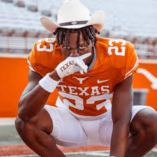 Texas longnorns 5-star player  Kobe Black announce his departure following his contract