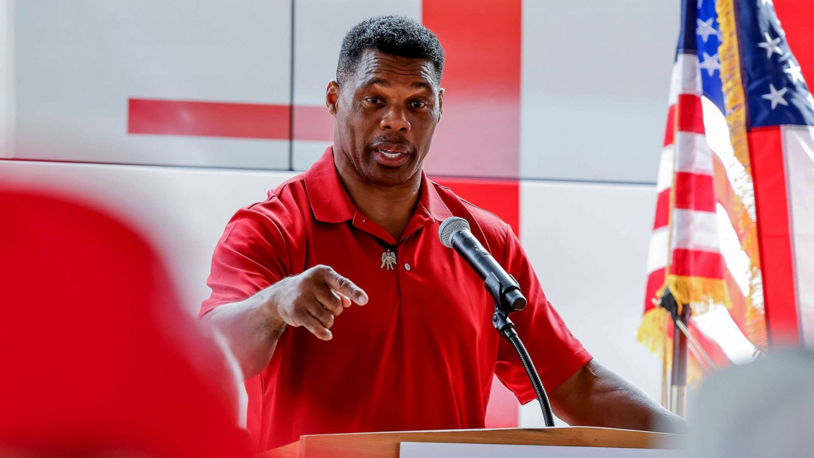 Does Herschel Walker Really deseve to be called the greatest of all  time of Geoirgia bulldogs (Goat)?? let the fans and voters consider