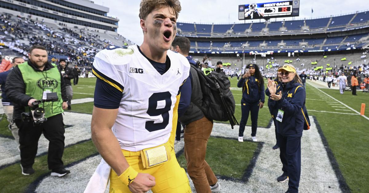 REPORT:   Wisconsin declined QB Tyler Van Dyke urge to sign J.J. McCarthy