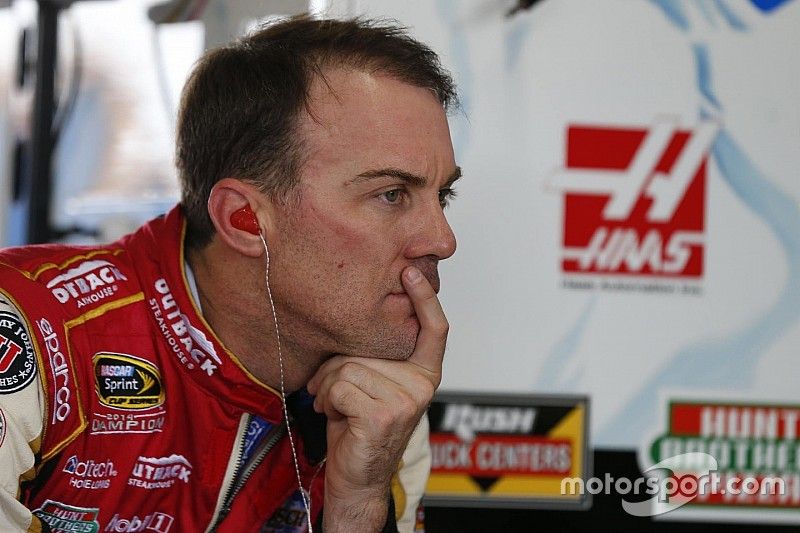 SAD NEWS: Kevin Harvick Points Out Hailie Deegan’s Biggest Mistake, Shocking NASCAR Fans.
