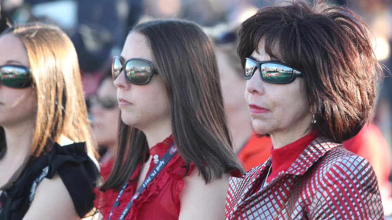 So Sad: 49ers Owner Denise DeBartolo York Mourns the Loss of Her Husband John York in Devastating Car Crash…