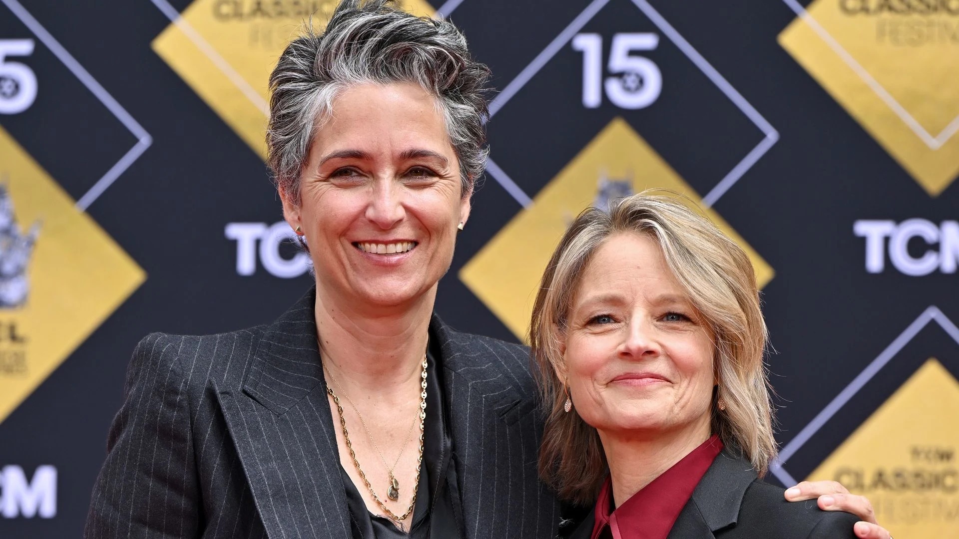Jodie Foster recieved Brutal warning from Her Children amidst Her Marriage  to Alexandra Hedison following Recent Bad Incident…