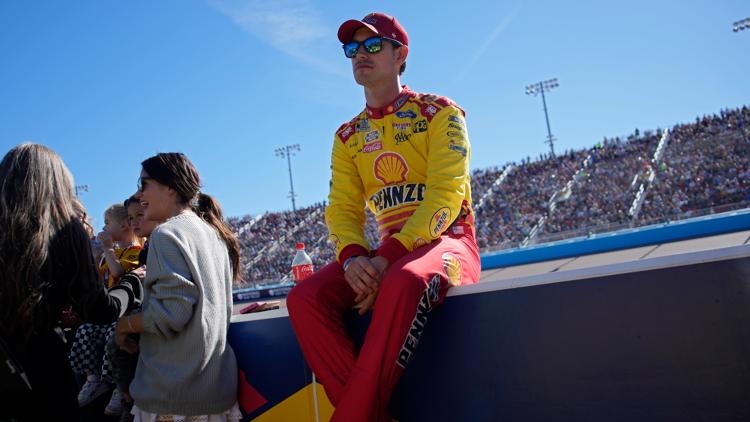 Sad News:Joey Logano handed  Penalty after Holding Blaney to clinches 2024 NASCAR Cup champion 3-Time