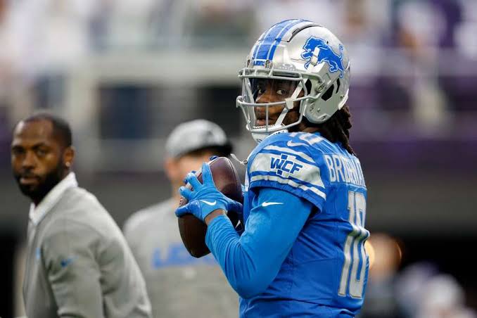 BLOCKBUSTER DEAL: Detroit Lions pull up with new trade idea to land Raiders DE Maxx crosby in exchange for their Backup QB Hendon Hooker and more