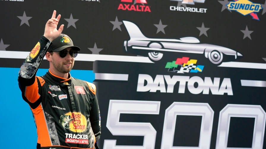 Breaking news: Chase Briscoe has  been docked 100 driver points and 10 playoff points . JGR has been fined $100,000 and deducted 100 owner point as well as 10 playoff point Crew Chief James small been suspended…