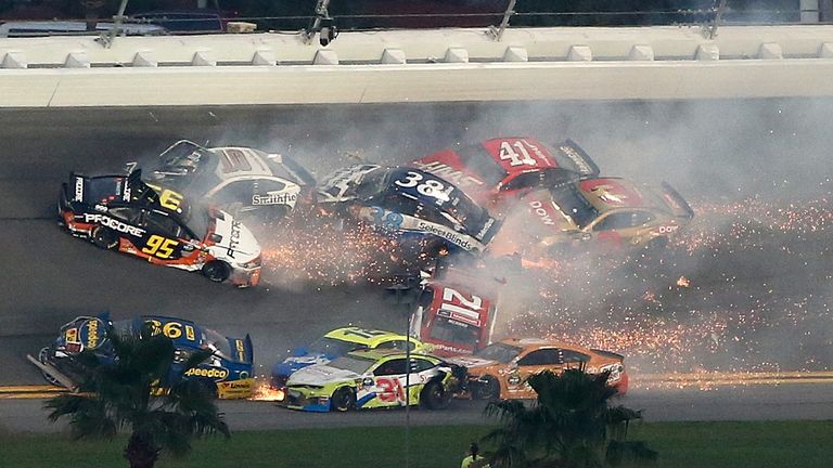 Kyle Busch and Jeff Gordon Criticize Joey  Logano’s poor Move Before Eight Car Crash late in Daytona 500