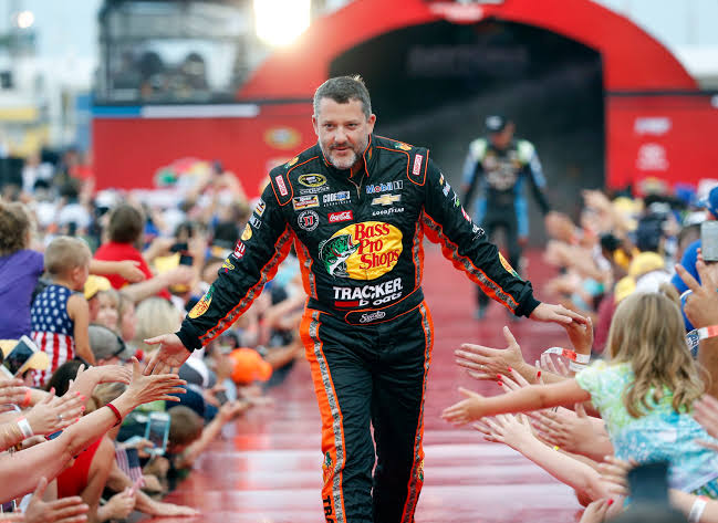 Breaking news: Tony Stewart reward a fan with $2000 after be coming the best Racing Team Owner in 2025 with 5-star rounds up
