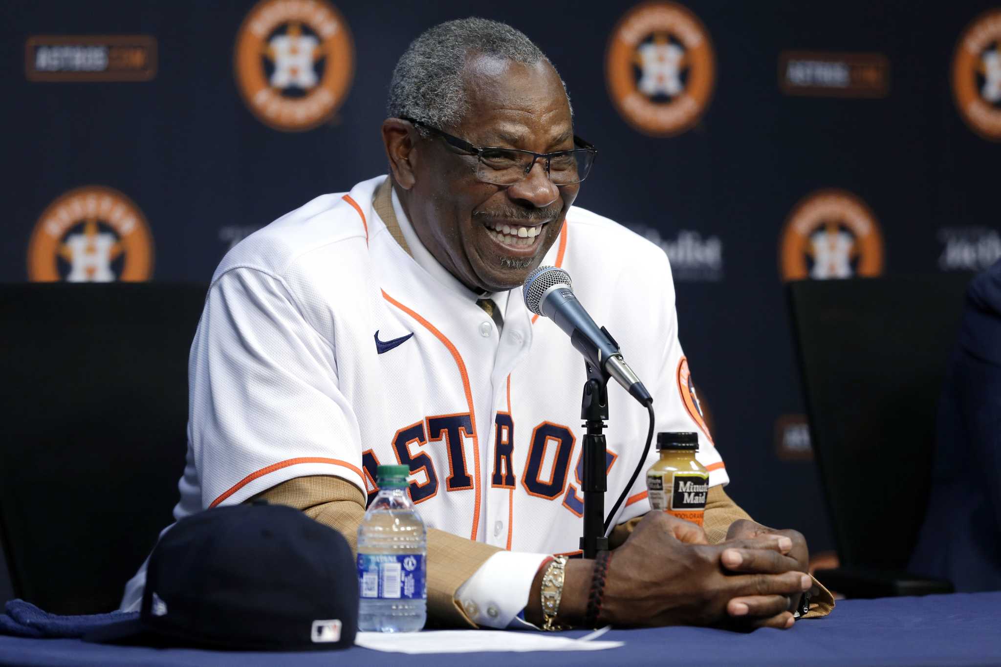 Sad news: Former Houston  head coach Dusty Baker confirmed dead  in Devastating car crash  just now…