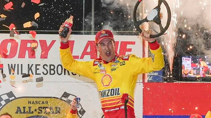 Joey Logano holds off Ross Chastain in overtime to win the Wurth 400 at Texas for his first win of the season and clinches a playoff spot!