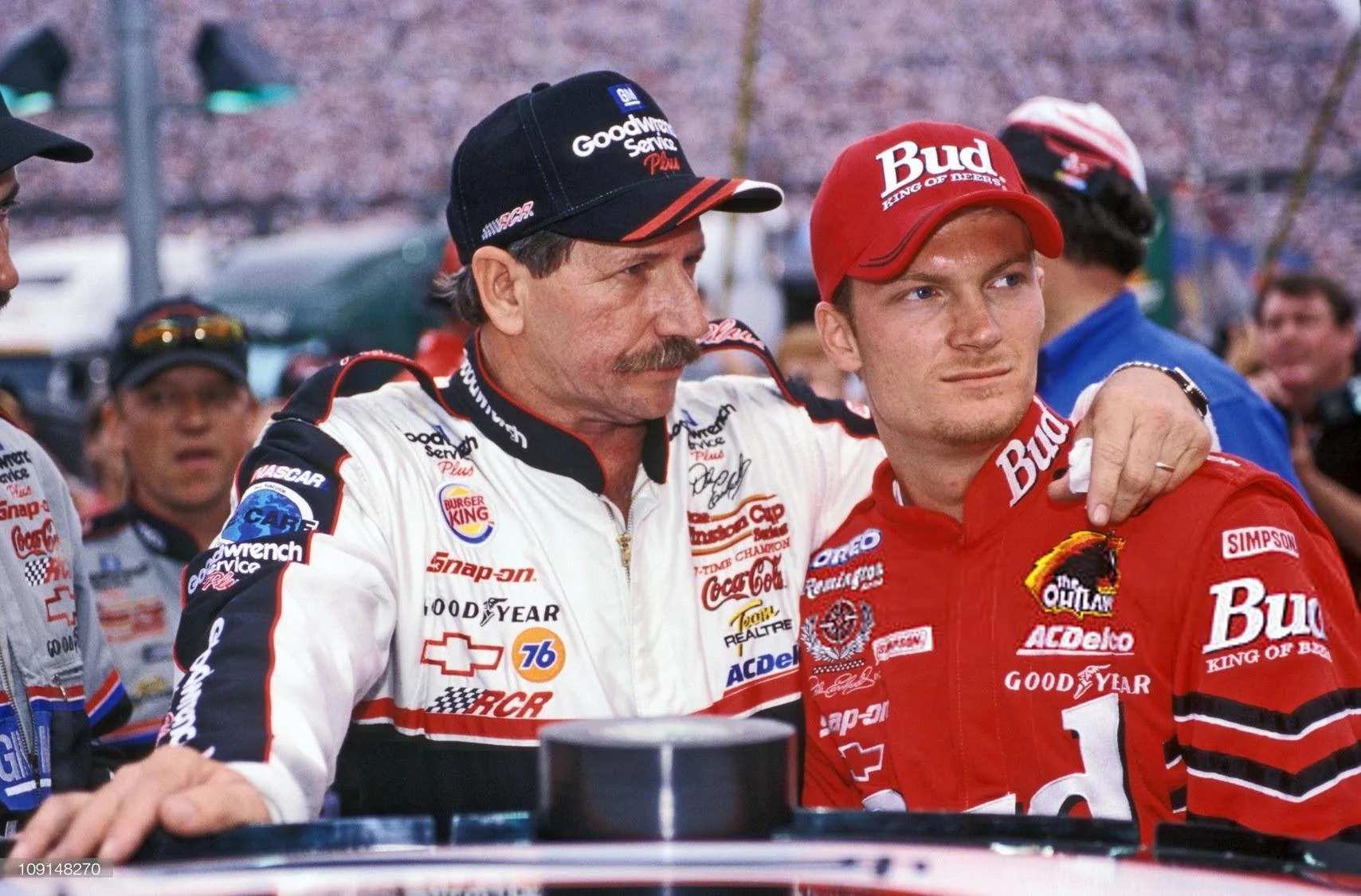 For over two decades, Dale Earnhardt Jr. has been one of NASCAR’s most recognizable and beloved figures, leaving an indelible mark on the sport both on and off the track.