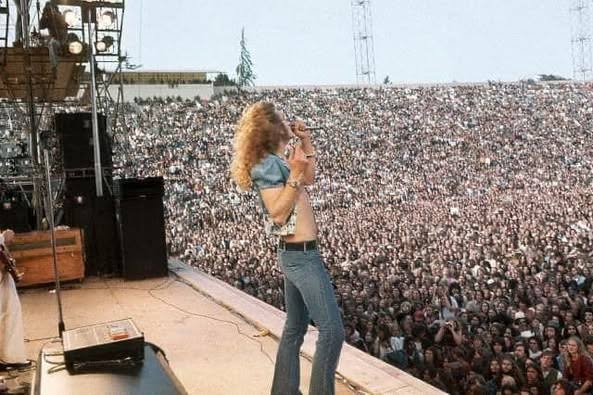 The July 23, 1977, Led Zeppelin concert in Oakland is etched in rock history as one of the band’s most memorable shows, marking a significant moment during their legendary 1977 North American tour….
