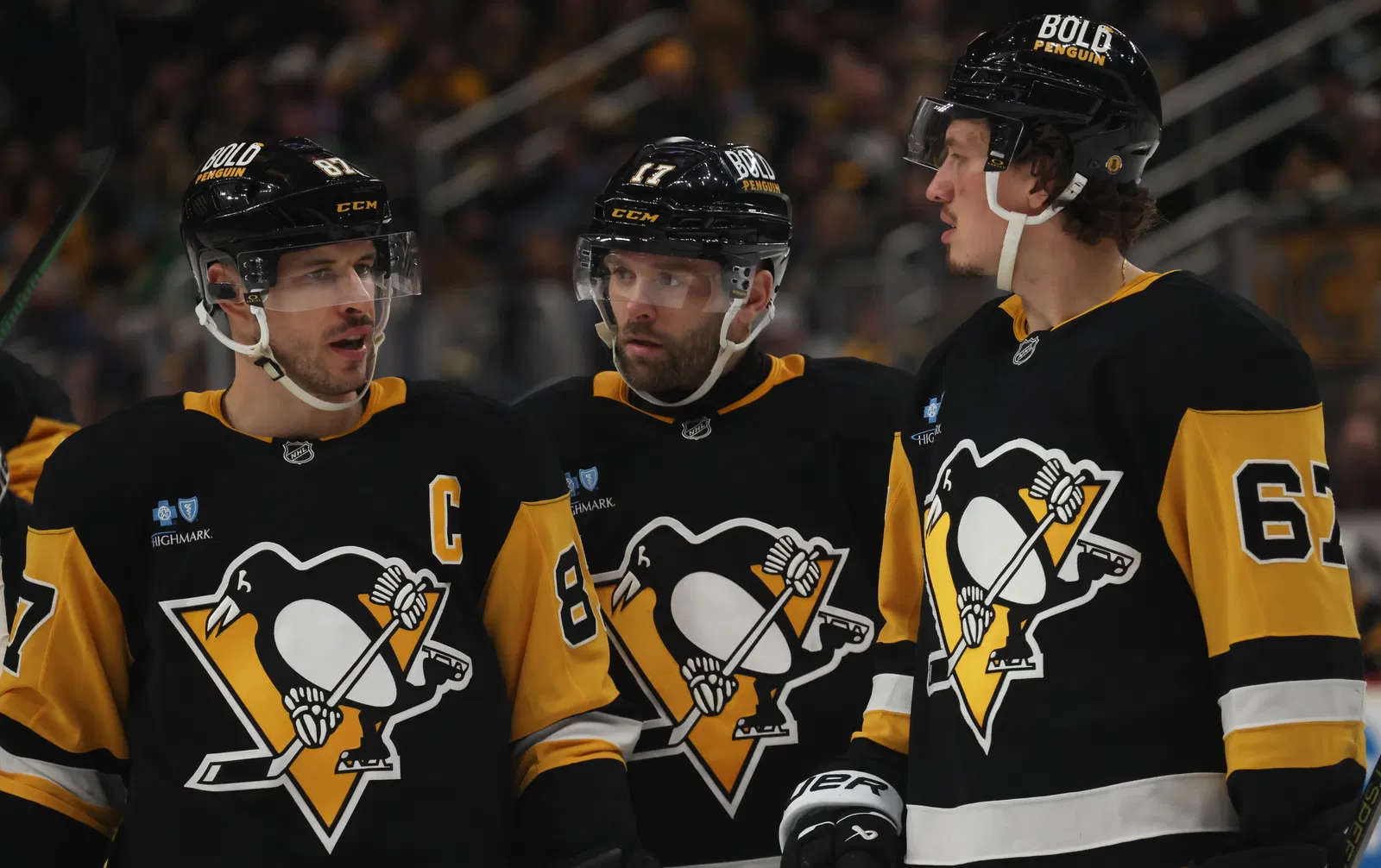 DONE DEAL: Blockbuster $48M Deal Between Edmonton Oilers and Pittsburgh Penguins Finalized. the long-anticipated blockbuster deal between the Edmonton Oilers and the Pittsburgh Penguins, worth a staggering $48 million, has officially been finalized. The deal, announced late Sunday night, involves multiple key players and future assets, signaling a bold strategic shift for both franchises… See More .